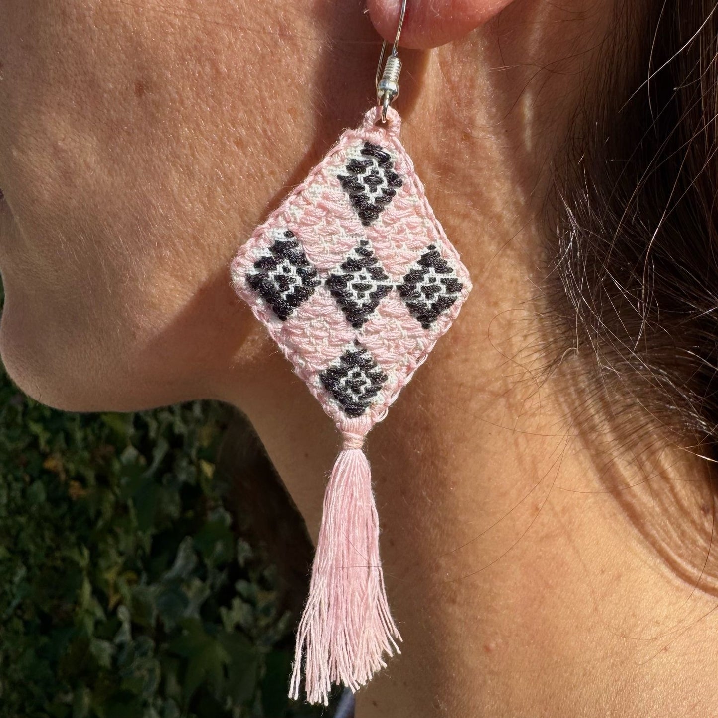 Pendientes tela bordada