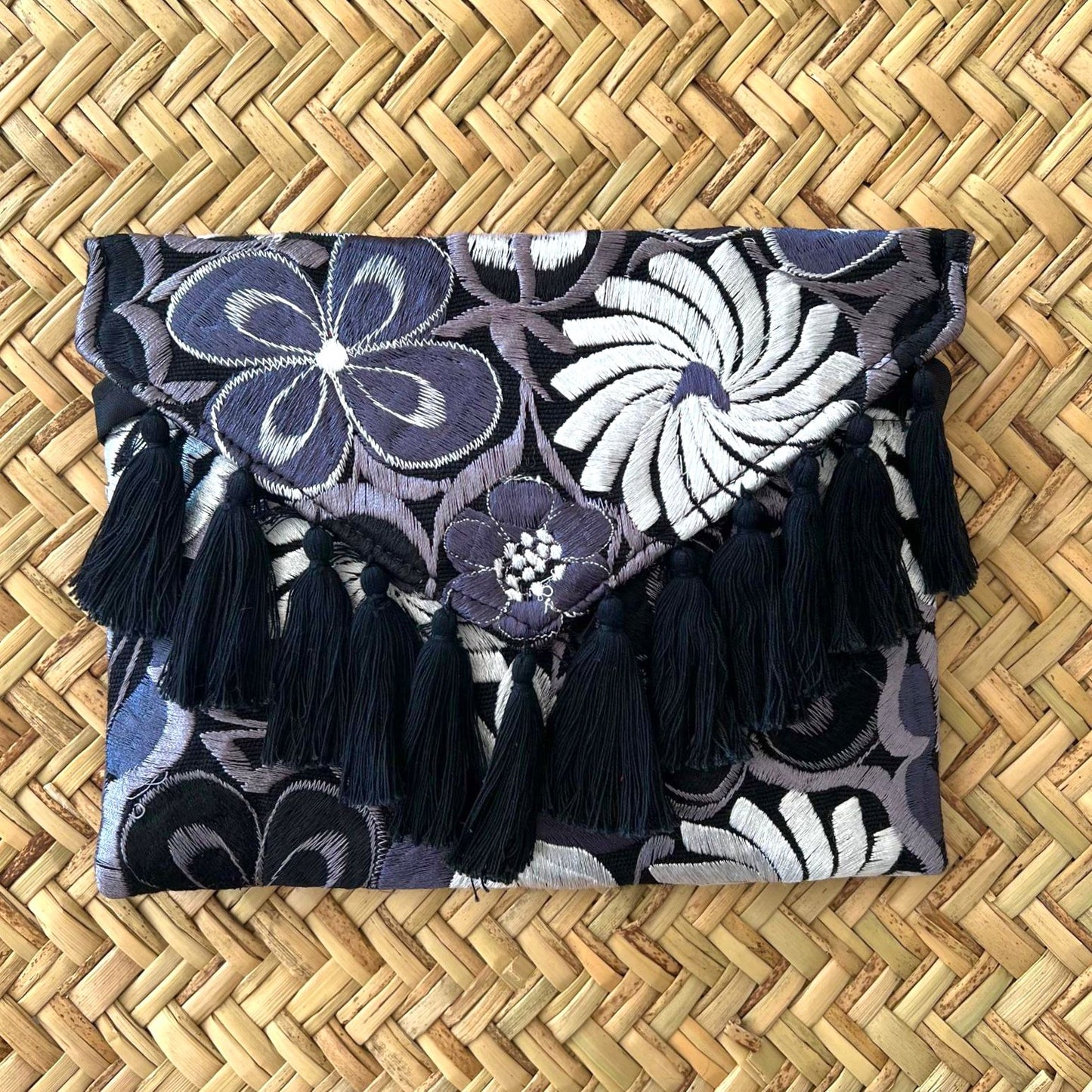Bolso de mano brocado
