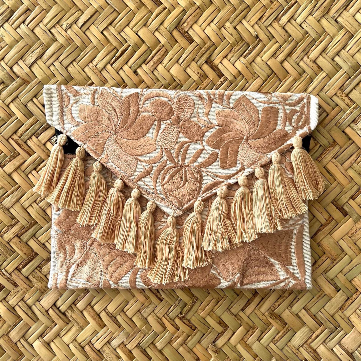 Bolso de mano brocado