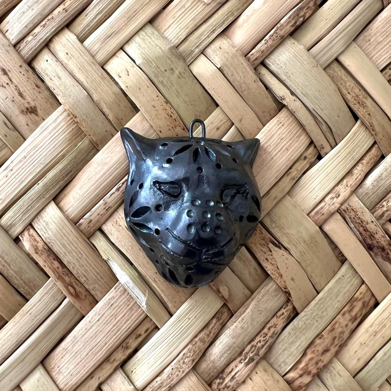 Colgante Jaguar Barro Negro