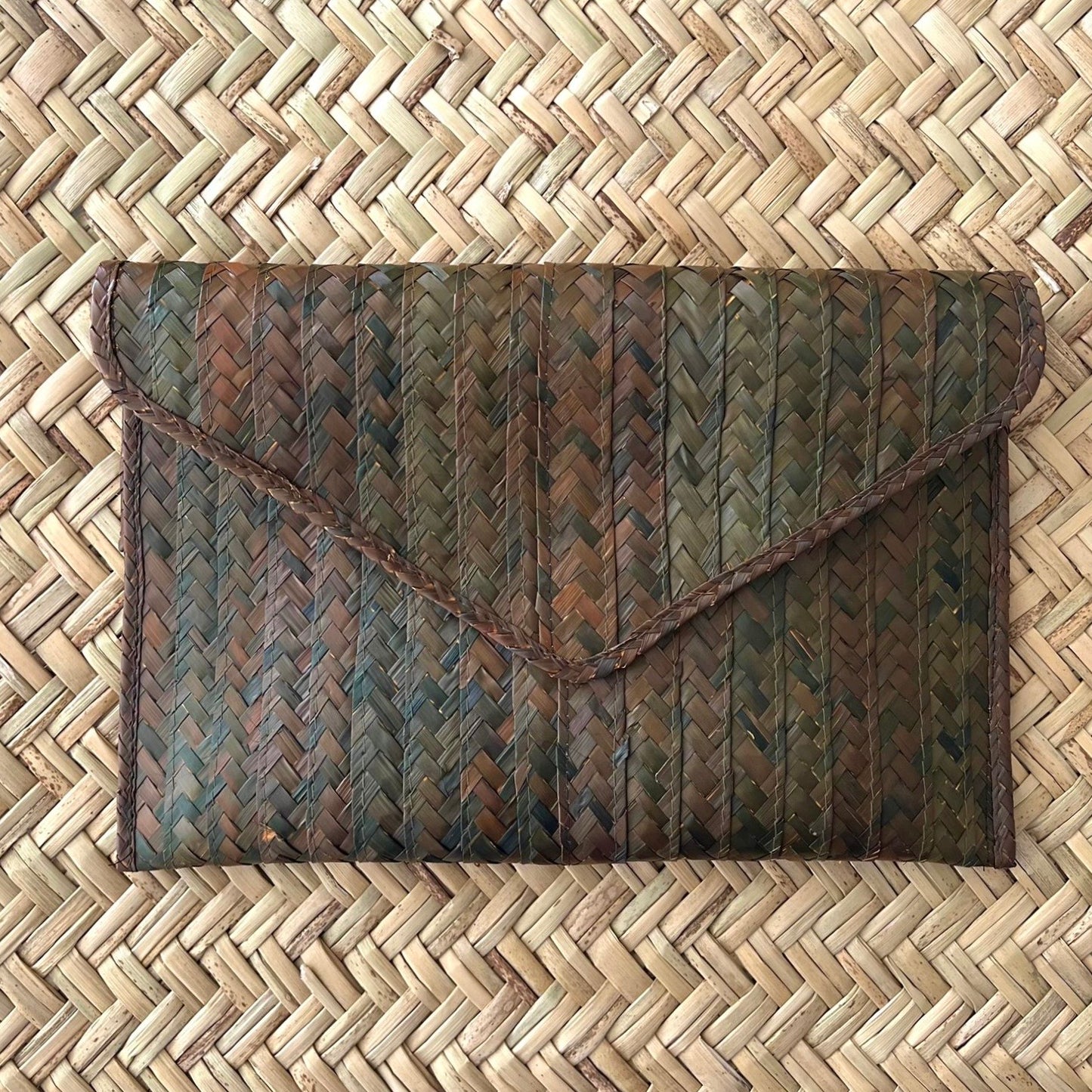 Bolso de mano tipo Sobre de Palma