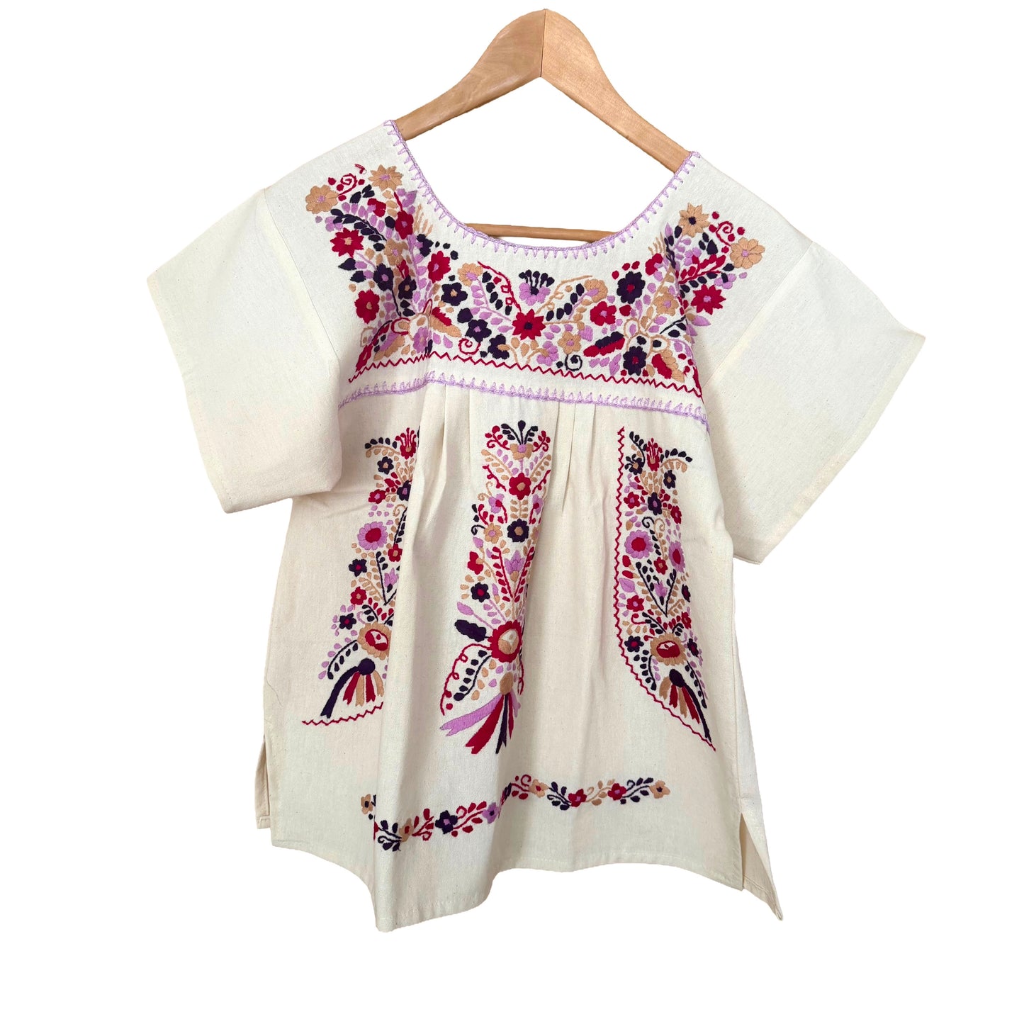 Blusa artesanal bordada a mano de Chilac, Puebla
